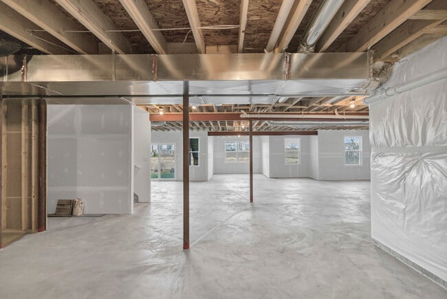 Building Photo - 668 Branson Dr