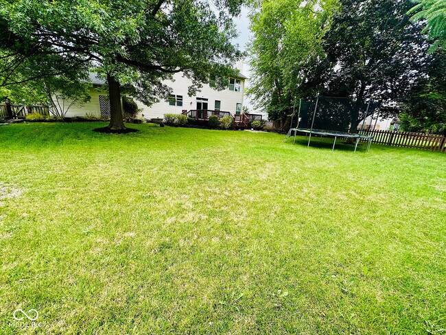 Building Photo - 5273 Ivy Hill Dr