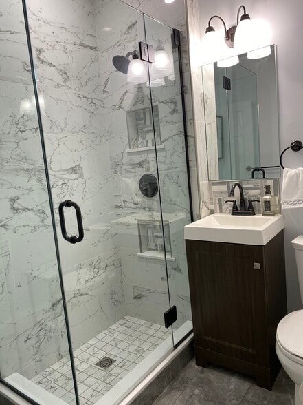 Bathroom - 32 Reedsdale St