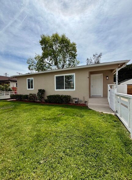 Building Photo - 4225 Tuller Ave