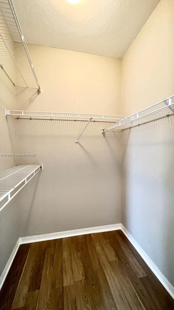 Building Photo - 124 SW Peacock Blvd