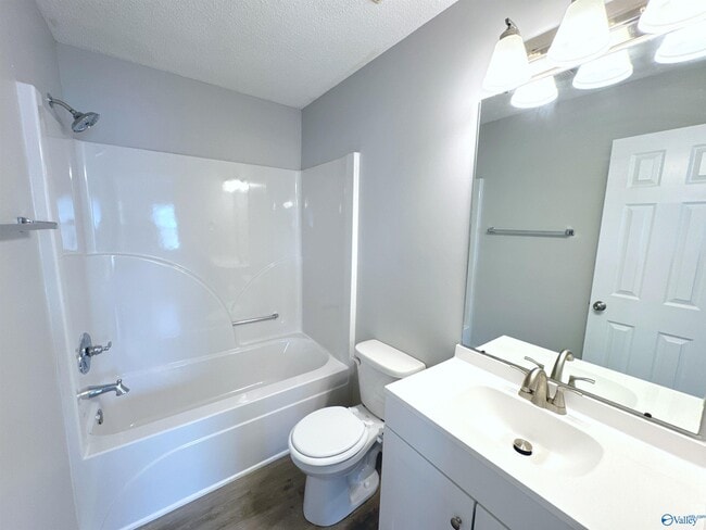 Building Photo - 258 Waters Edge Ln
