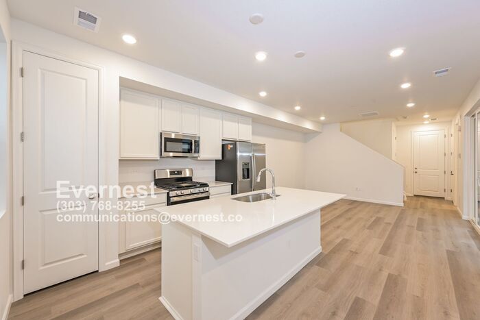 Building Photo - 22831 E Stanford Ln