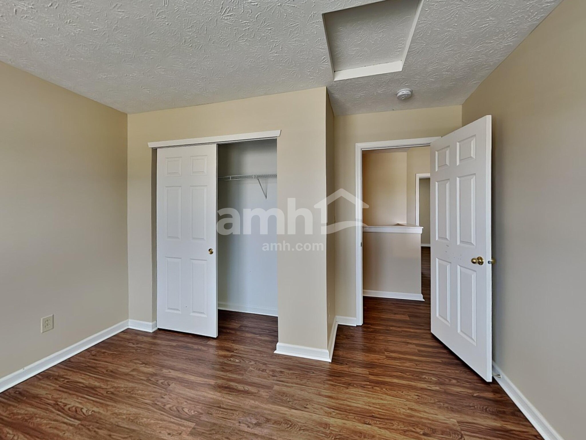 Building Photo - 12938 Dolphins Ln