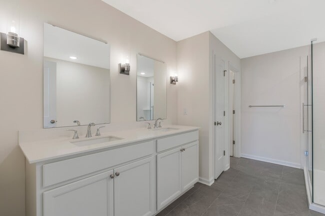 Building Photo - 219 Myrtle Rd