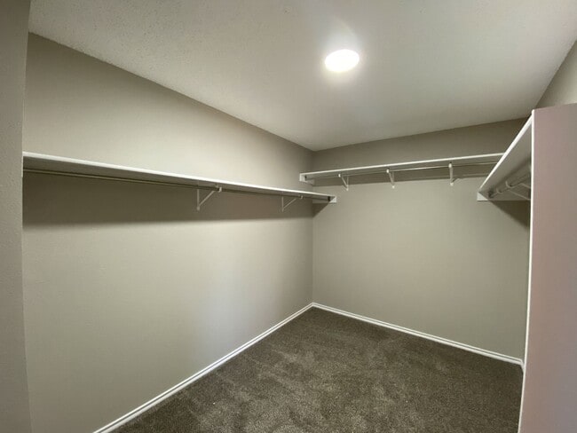 Building Photo - Beautiful 3/2 home in Hunters Mill!