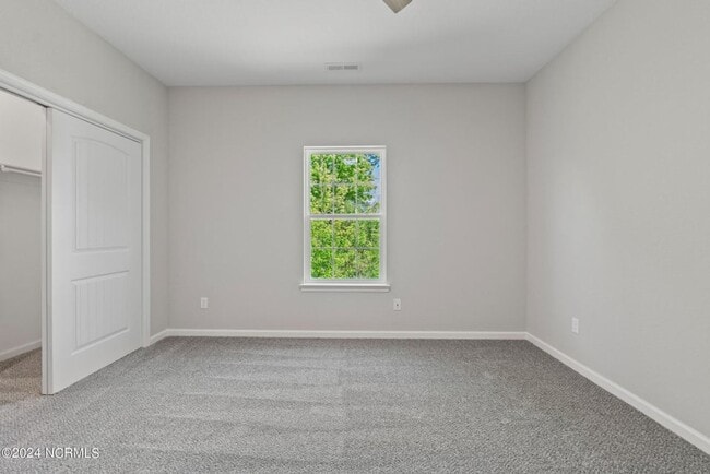 Building Photo - 704 Harney St