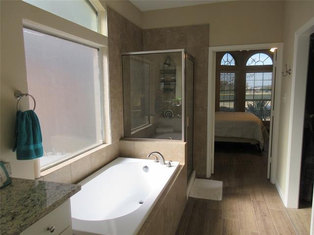 Building Photo - 713 Victorian Dr