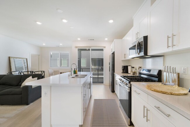 Building Photo - 3640 S Allston Paseo-#3
