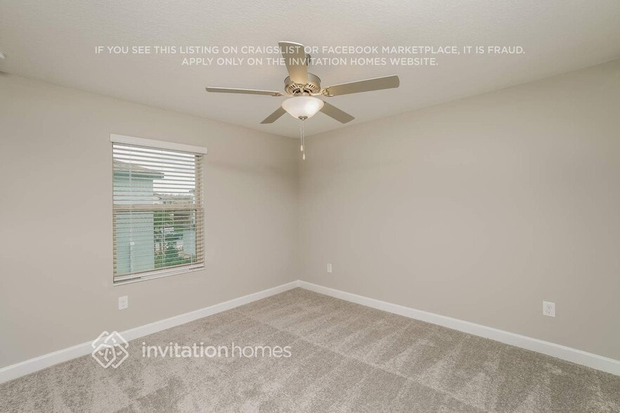 Building Photo - 2864 Coach Manors Way