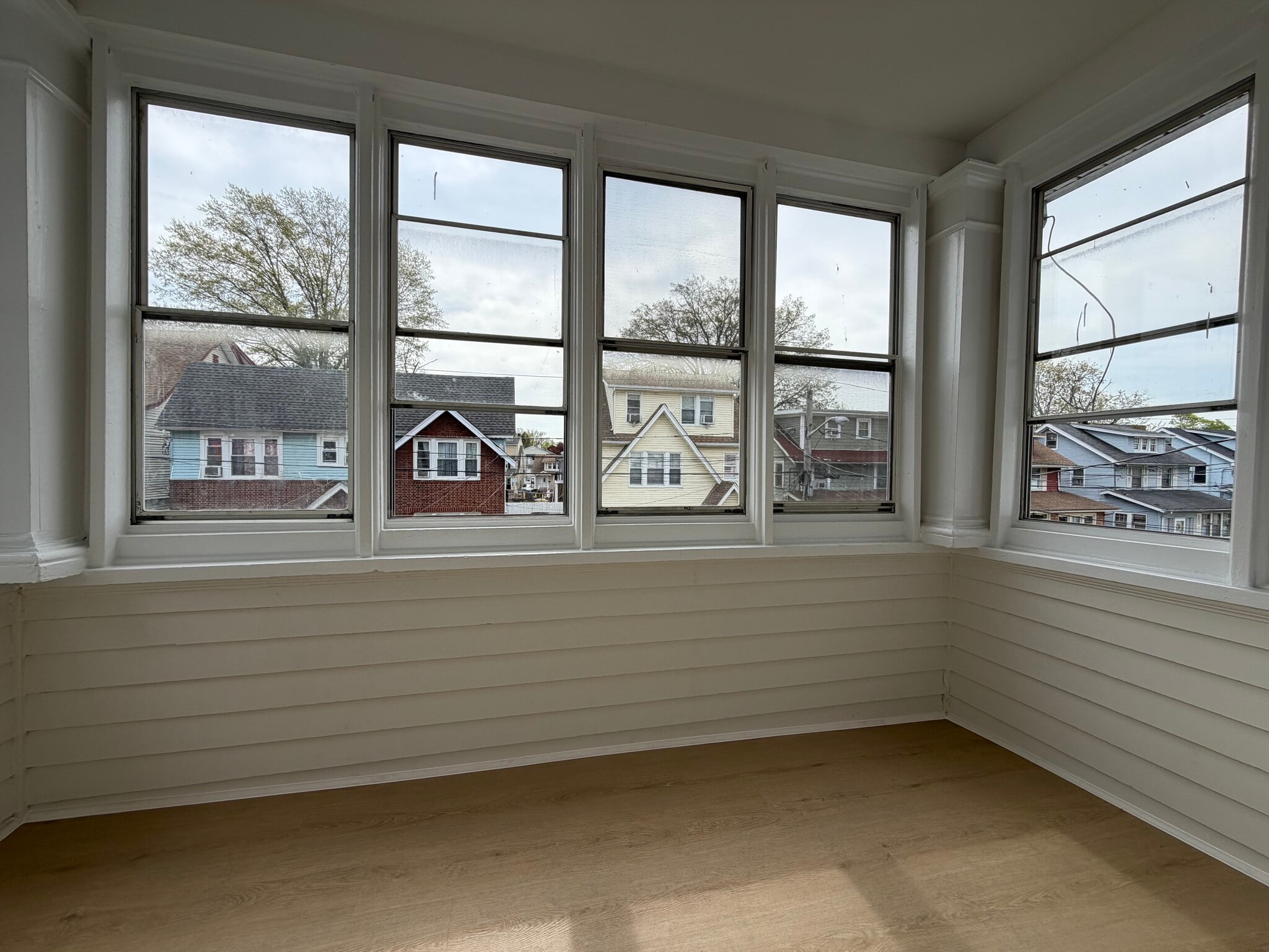 Building Photo - 65 Durand Pl