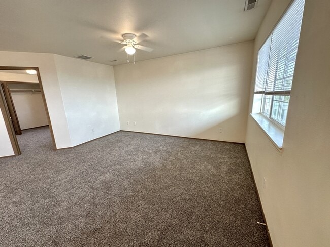 Building Photo - 34 Starbuck Ct