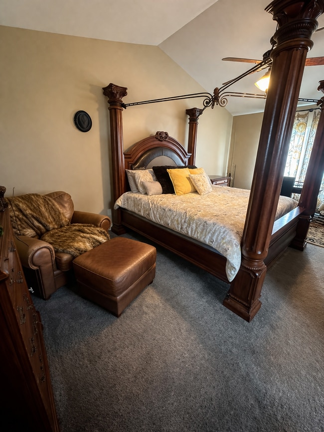 Building Photo - Beautiful 6 Bed 3 Bath Home for Rent in Tremonton! Solar Panels Included!