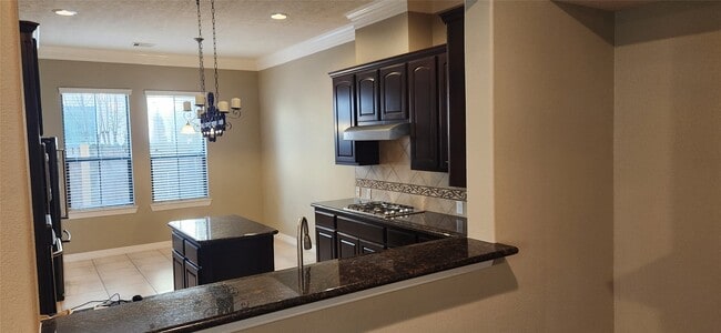 Building Photo - 11614 Royal Oaks Crossing