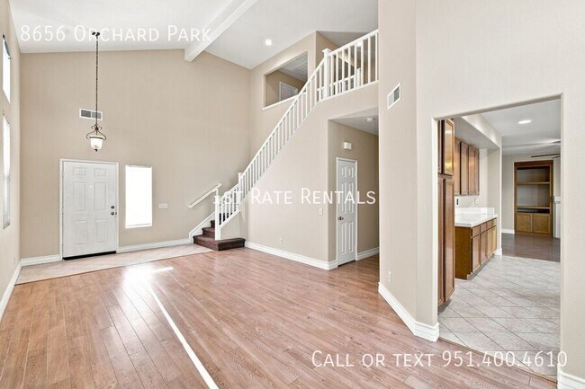 Building Photo - 8656 Orchard Park Dr