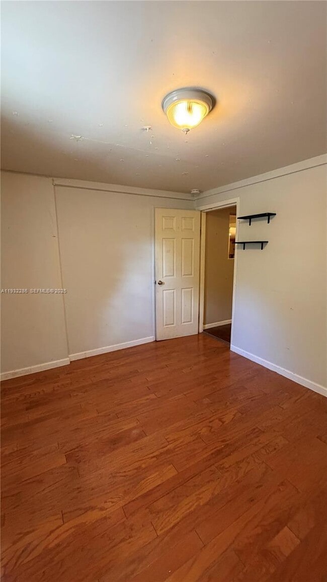 Building Photo - 329 NE 58th St