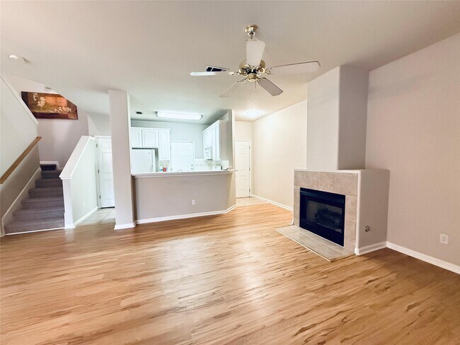 Building Photo - 2100 Pipers Field Dr