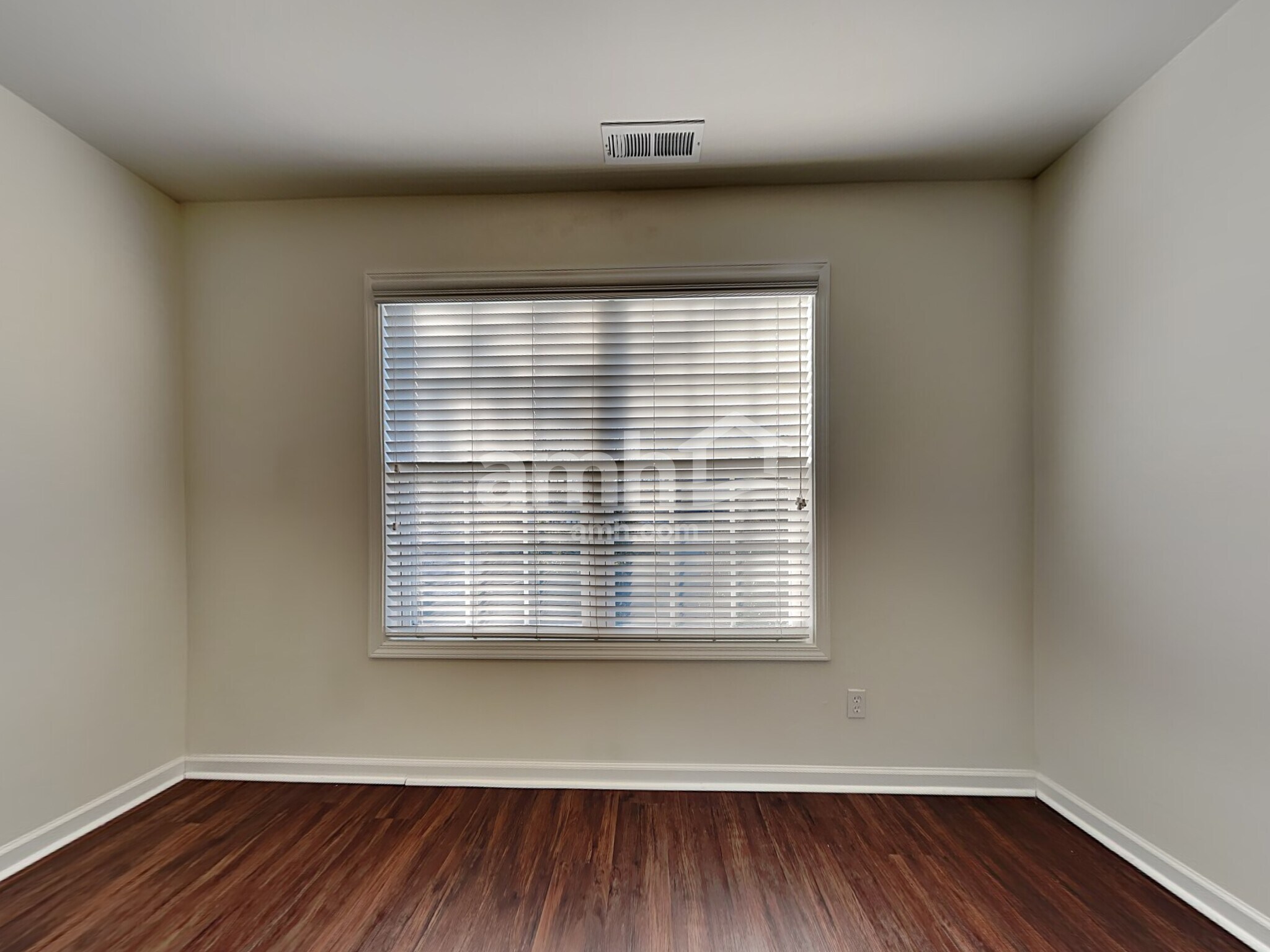 Building Photo - 3807 Bridlington Dr