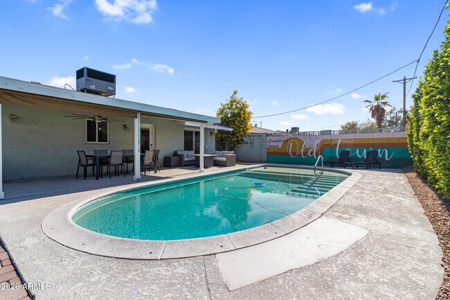 Building Photo - 4014 N 81st St