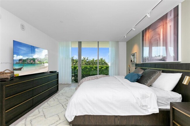 Building Photo - 360 Ocean Dr