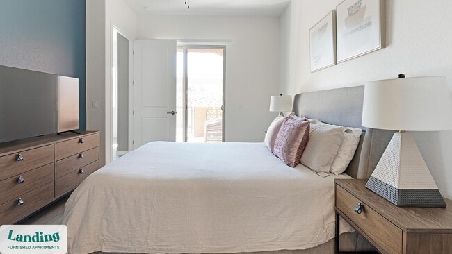 Building Photo - 375 E Linda Vista Blvd