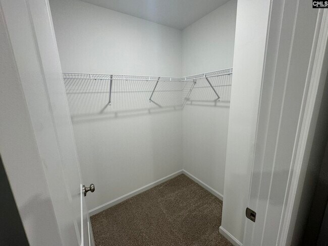 Building Photo - 2048 Armada Rd