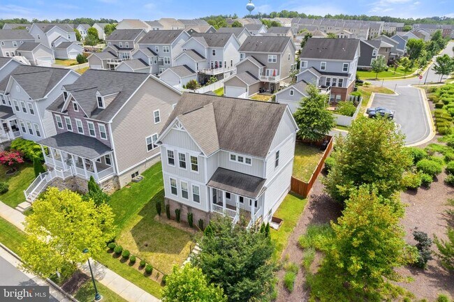 Building Photo - 431 Alder Dr