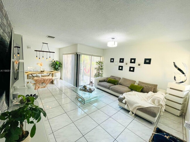 Building Photo - 12736 SW 66th St