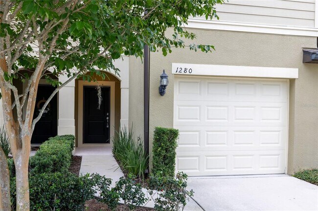 Building Photo - 1280 Pavia Dr