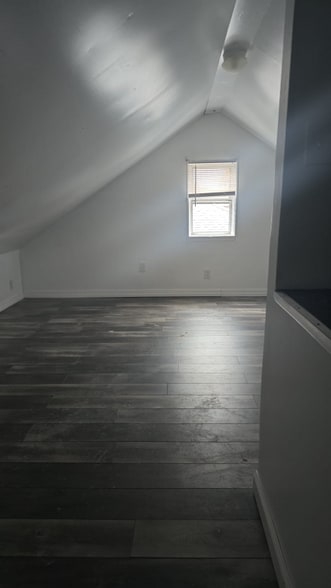 Building Photo - 6614 Orchard Ave