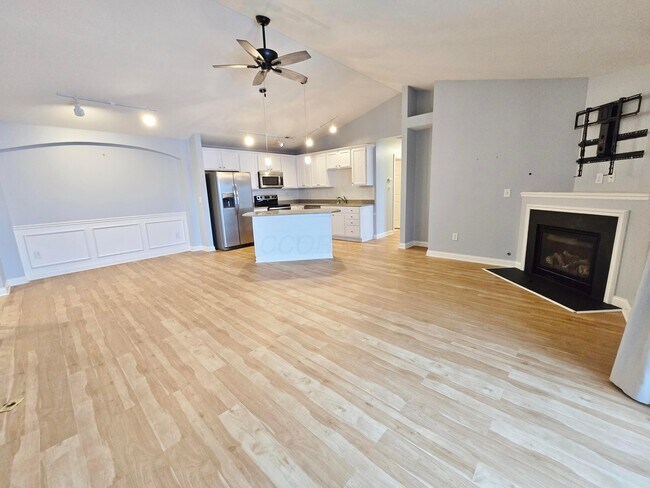 Building Photo - 4201 Bradhurst Dr