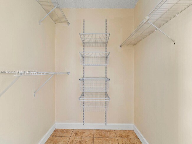 Building Photo - 10020 NW 9th St Cir