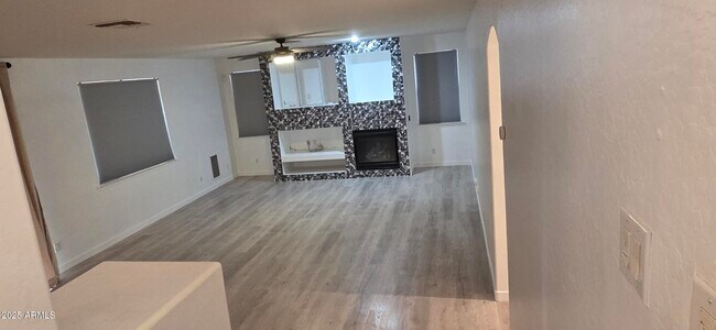 Building Photo - 9418 S 46th Dr