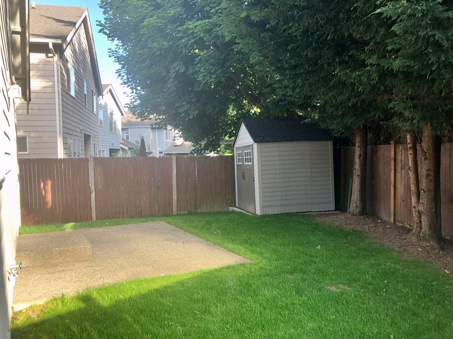 Building Photo - First Floor Master!!