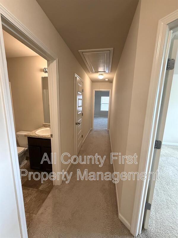 Building Photo - 3263 Highgrove Ln