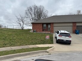 Building Photo - 1122 N Missouri Dr