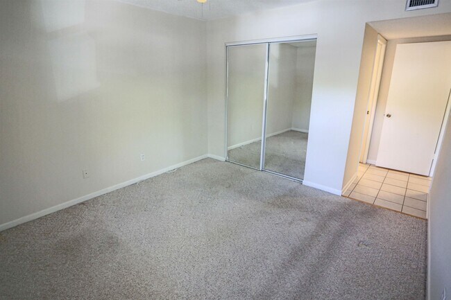 Building Photo - 40 Andalusia Ct