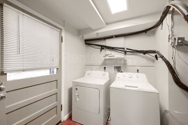 Building Photo - 4106 Perry St