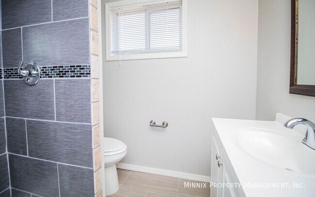 Building Photo - 2710 68th St