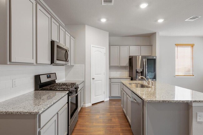 Building Photo - 283 Carolina Buckthorn Dr