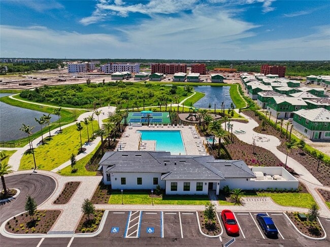 Building Photo - 12616 Cades Bay Cir