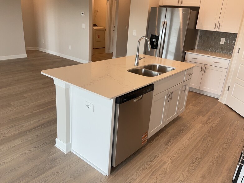 Building Photo - 802 Treeline Rd