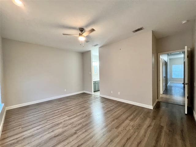 Building Photo - 2028 Parkside Ct