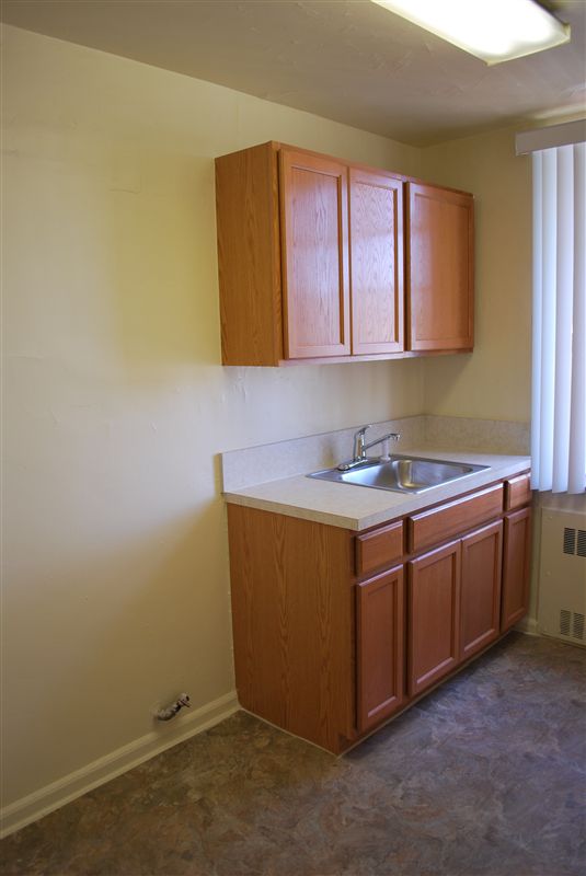 Building Photo - 660 Seward Ave