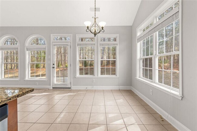 Building Photo - 3329 Rosecliff Trace NE