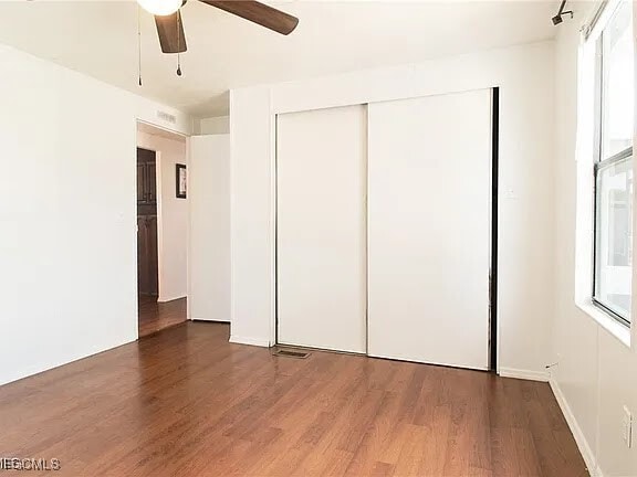 Building Photo - 5370 Country Field Cir