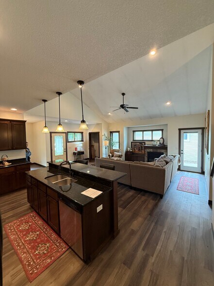 Open and spacious main floor living - 98 Tribute Ave