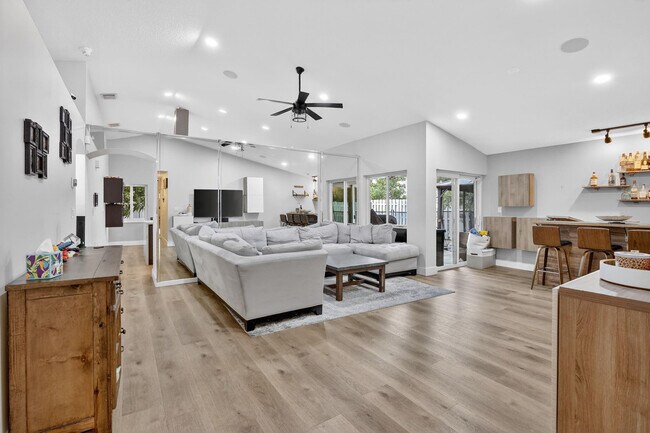 Building Photo - 1051 NW 124th Terrace