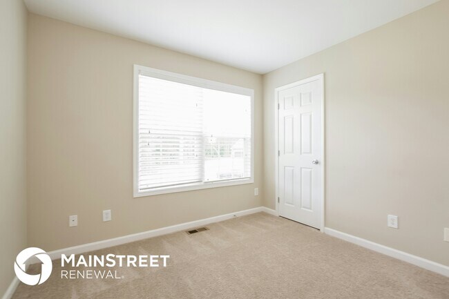 Building Photo - 38 Kings Crossing Way