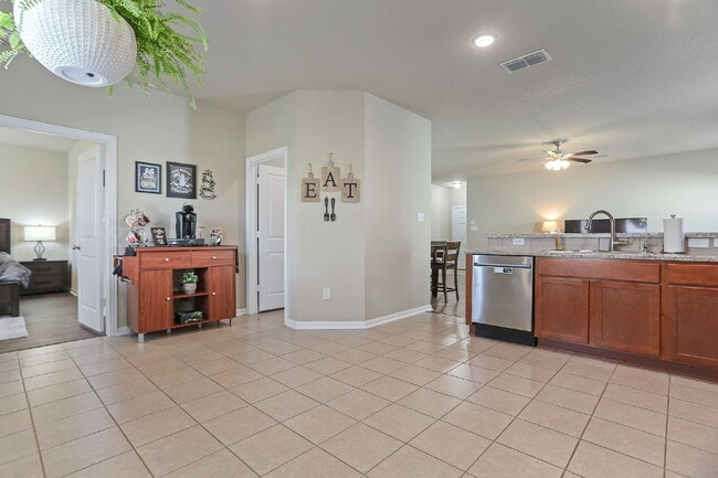 Building Photo - 158 Javelina Hl